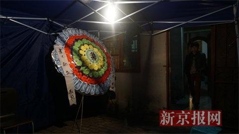 武汉砍头事件凶手蹲门口未跑 家属希望捐死者器官