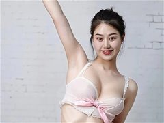 与女会计的激情